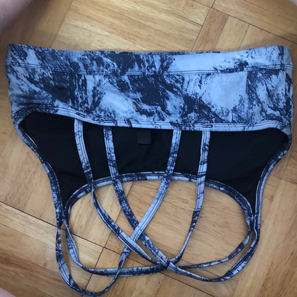 Sports bra